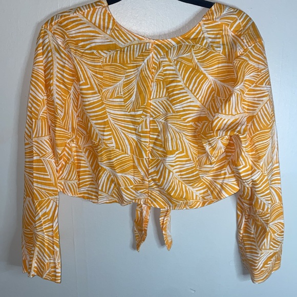 🦋NWT Women's Shade & Shore Tie-Front Long Sleeve Cover Up Top and Shorts! - Picture 8 of 15